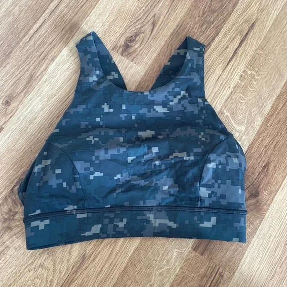 Lululemon Sports Bra - Picture 1 of 5